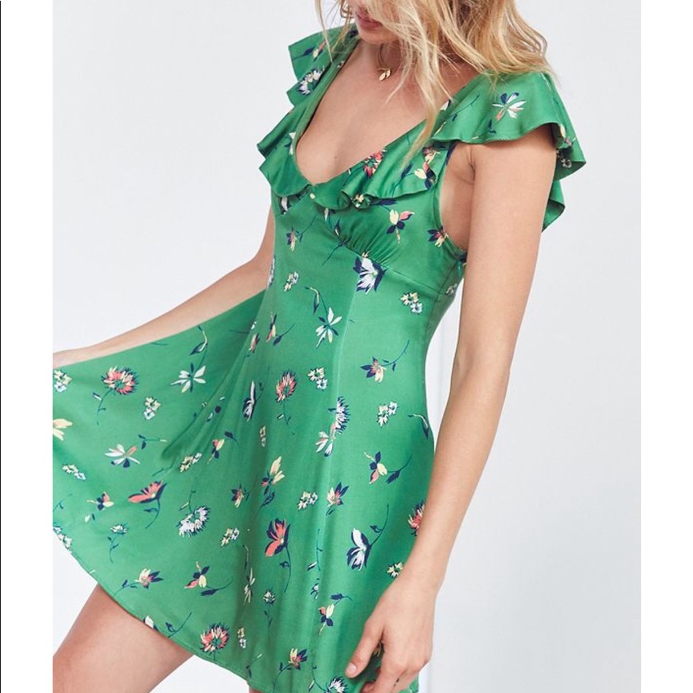 UO Kimchi Blue Daisy May Floral Dress